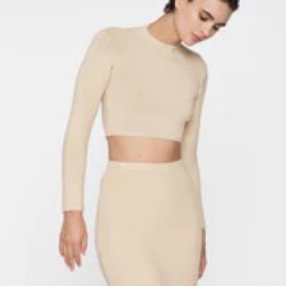 Trois the Label - Campbell Set - Campbell Top and Rebecca Skirt